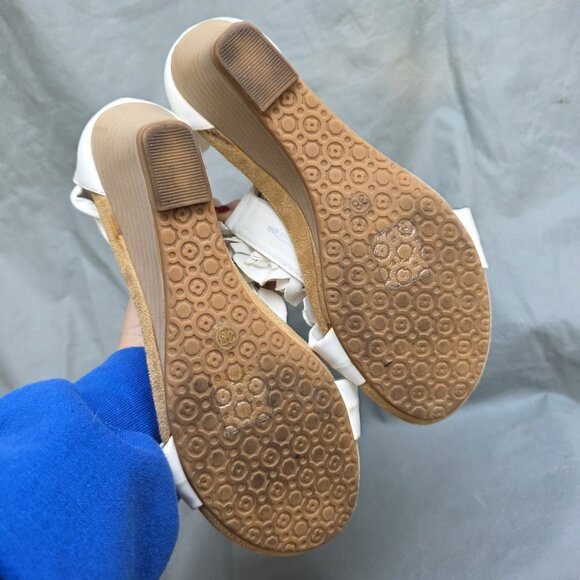 Patrizia by Spring Step Sz 38 I 7.5 - 8 Rosette Floral Wedge Sandals Shoes - Picture 5 of 9